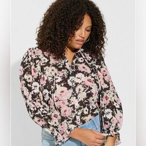 Torrid Floral Print Blouse Size 00/10